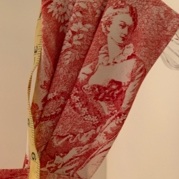 Toile red and white dress - Picture 4 of 11